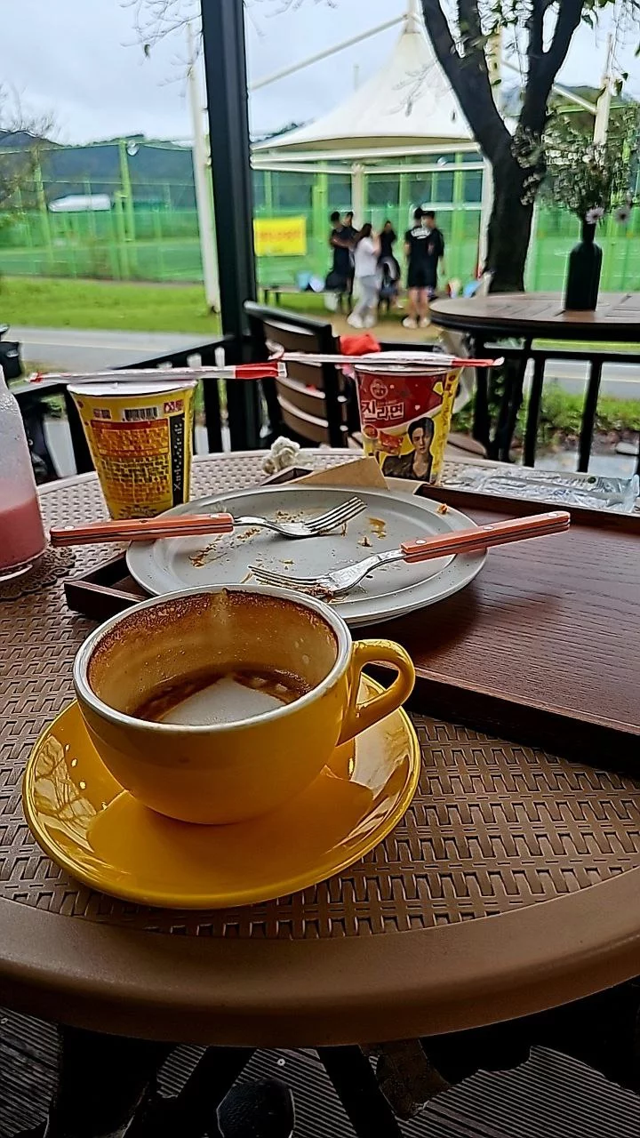 Memorial wall with names of Korean War casualties